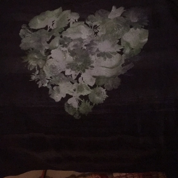 T-shirt - Picture 2 of 2